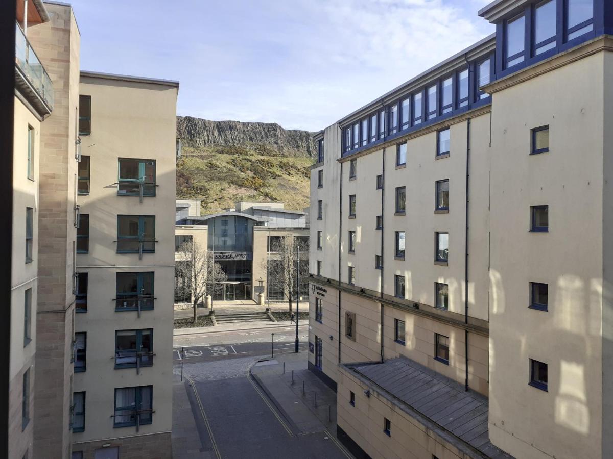 The Park - Holyrood Road With Free Parking Apartment Edinburgh Exterior photo